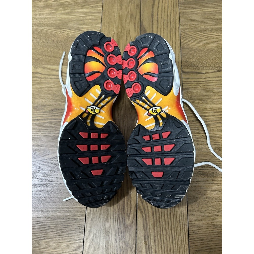 Nike Shoes - Picture 5 of 5